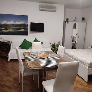 Leonardo Rome Holidays Fiumicino